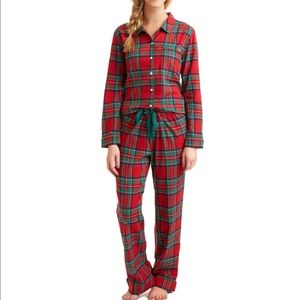 Vineyard Vines Pajamas- never worn!